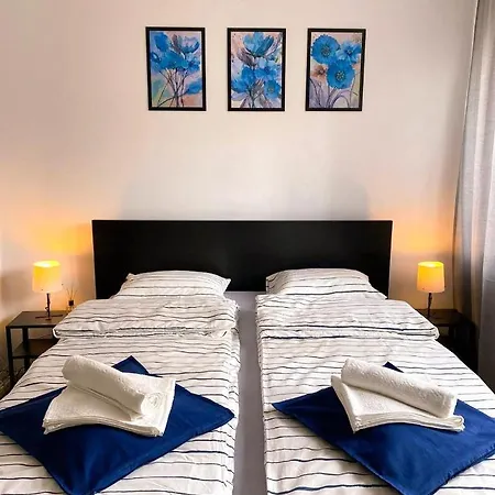 Twarda 66 W Centrum Warszawy * وارسو