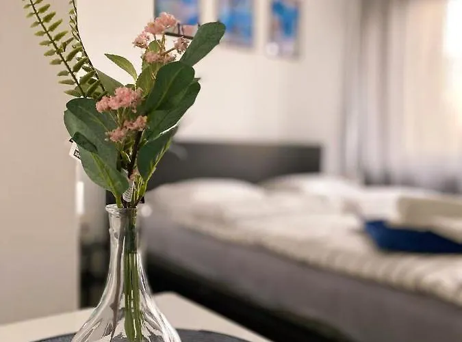 Twarda 66 W Centrum Warszawy Pensjonat *