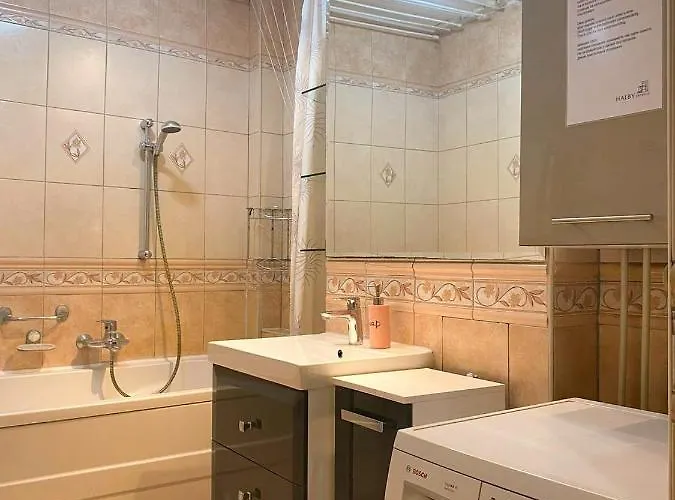 Twarda 66 W Centrum Warszawy * Warszawa